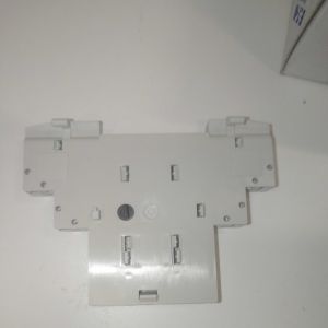 025. Hulpcontactblok (voor Pkzm0)