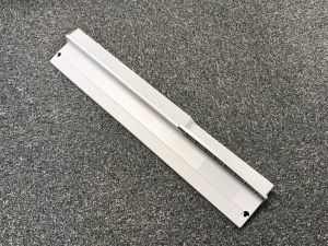 132. Kunststof hoofdbord Onder