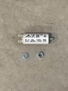 057. Voer condensator 2 µf uit